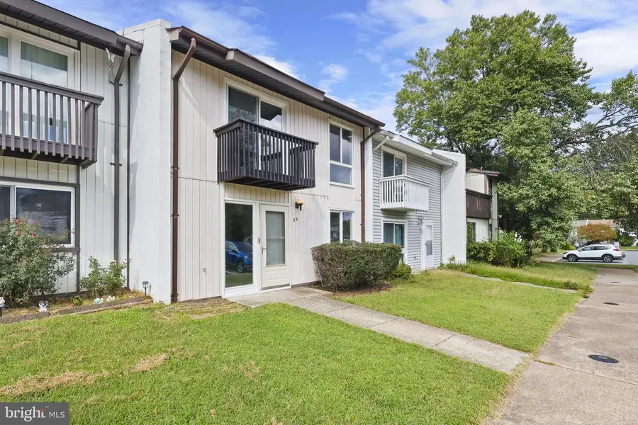 35 Monarch Dr, Sterling, VA 20164 - #3