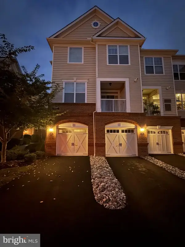 23286 Southdown Manor Ter #105, ASHBURN, VA 20148