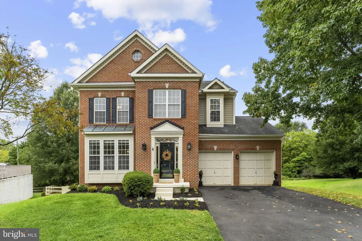 17395 Arrowood Pl, Round Hill, VA 20141 - #1