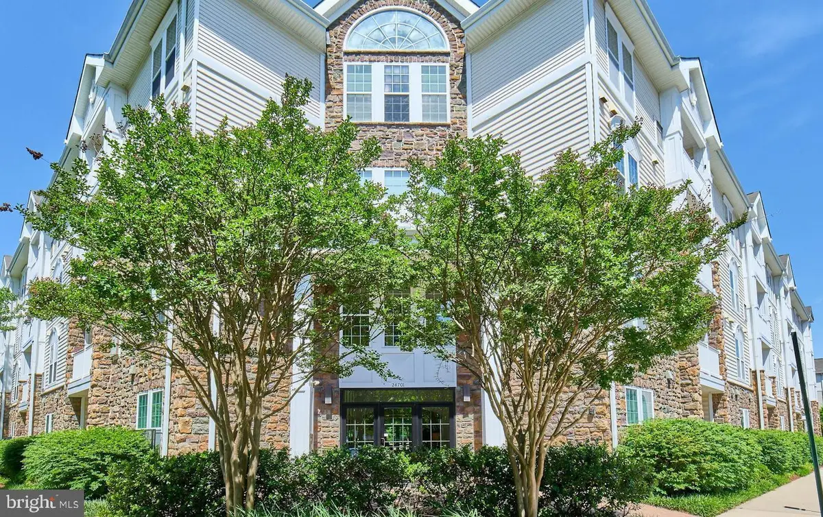 24701 Byrne Meadow Sq #211, Aldie, VA 20105 - #1
