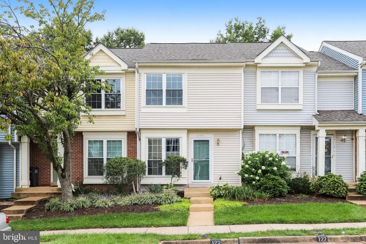 46775 Macaw Sq, Sterling, VA 20164 - #1