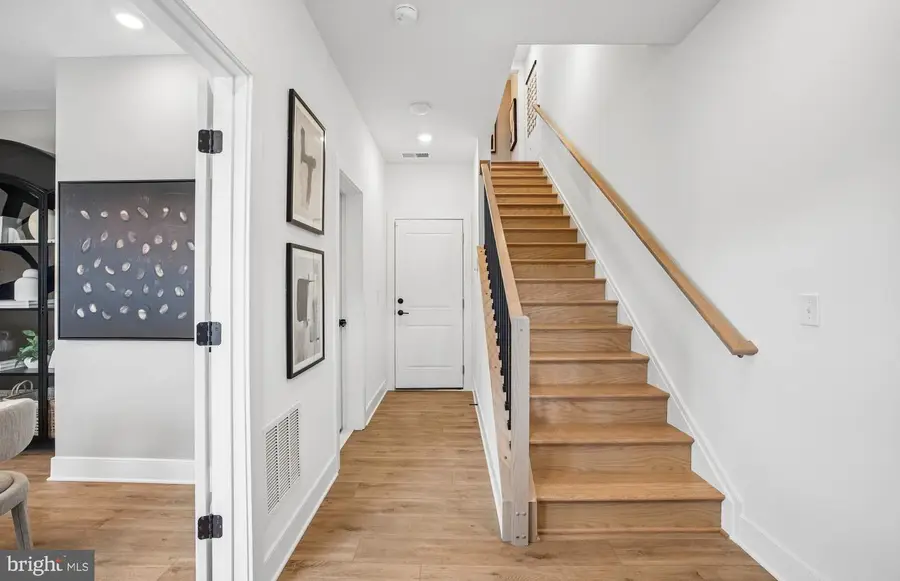 42621 Black Angus Dr, Ashburn, VA 20148 - #3