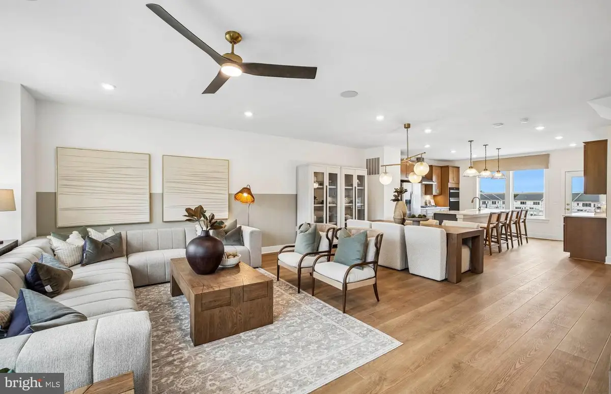 42629 Black Angus Dr, Ashburn, VA 20148 - #1