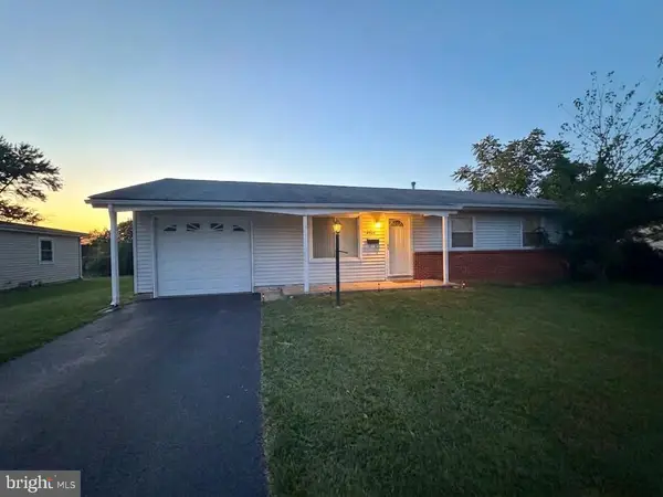 125 N Aspen Ave, STERLING, VA 20164