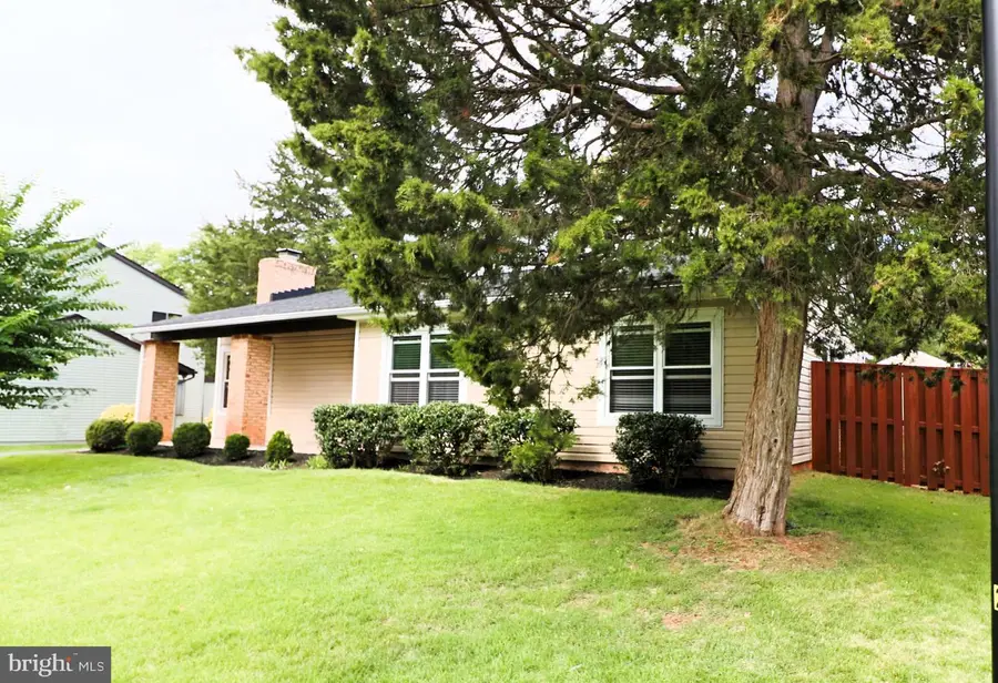 157 S Fox Rd S, Sterling, VA 20164 - #3