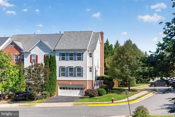 660 Burnside Ter Se, LEESBURG, VA 20175