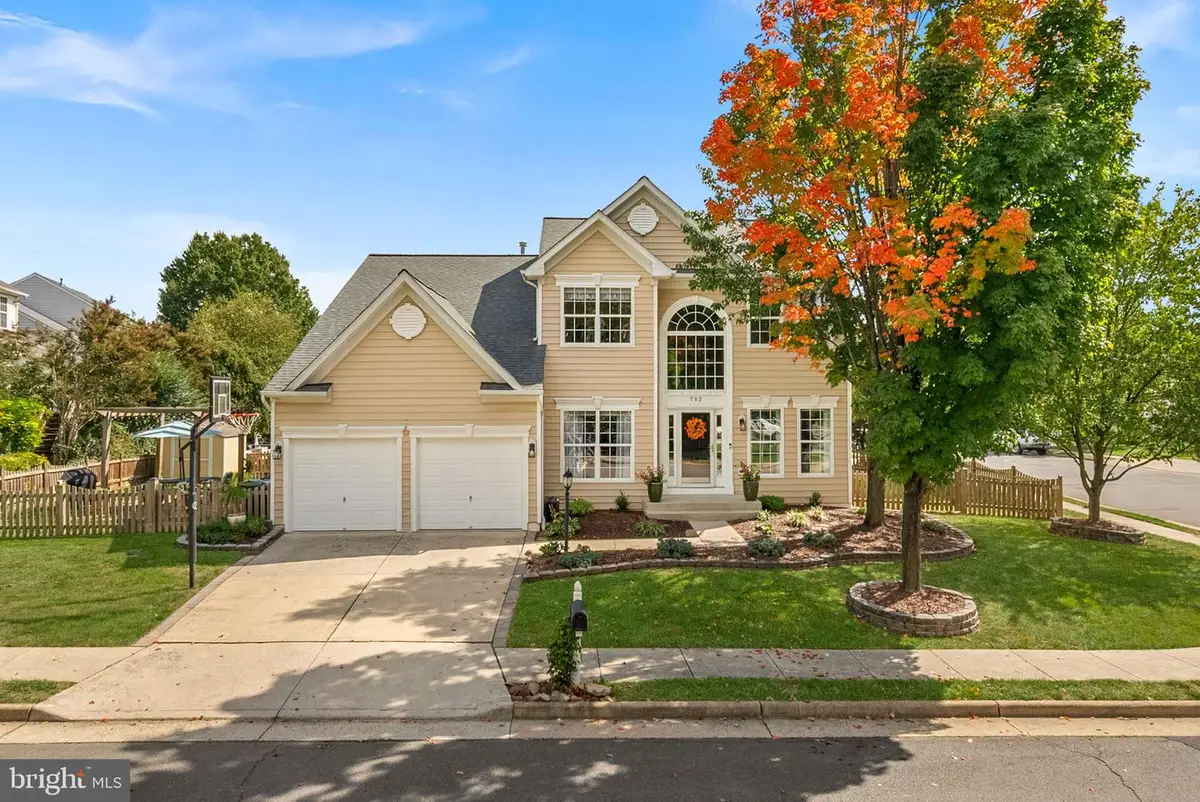 702 Mount Holly Pl Ne, Leesburg, VA 20176 - #1