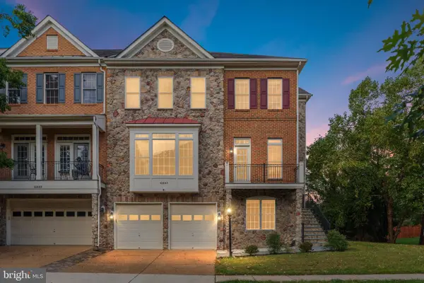 43682 Lees Mill Sq, LEESBURG, VA 20176