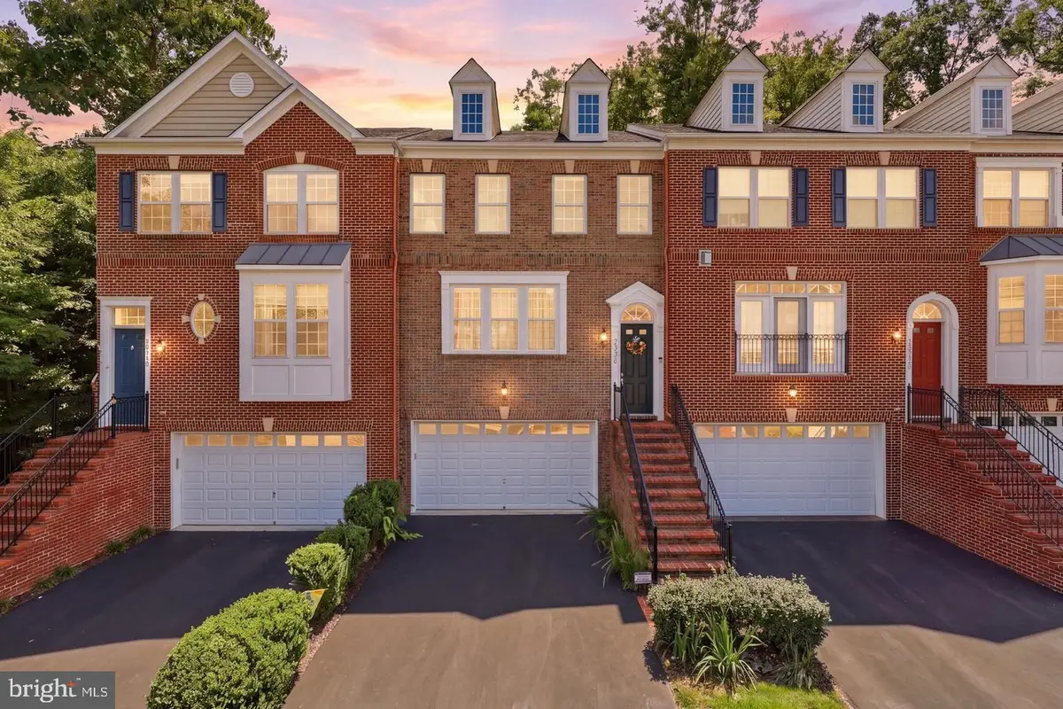 20200 Center Brook Sq, Sterling, VA 20165 - #1
