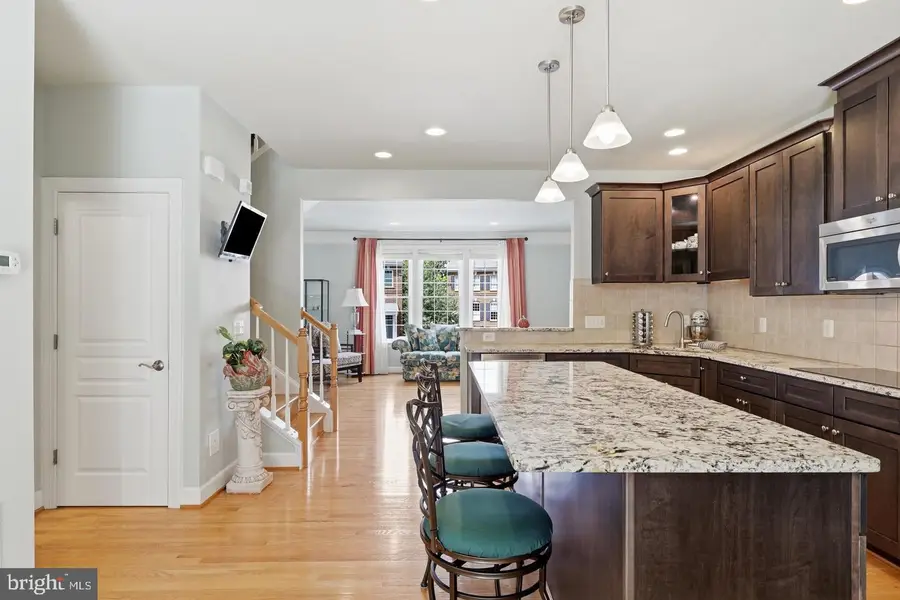 20200 Center Brook Sq, Sterling, VA 20165 - #3