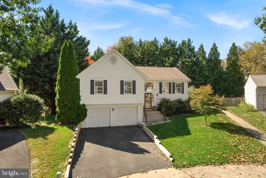 37739 Sutton Dr, Purcellville, VA 20132 - #2