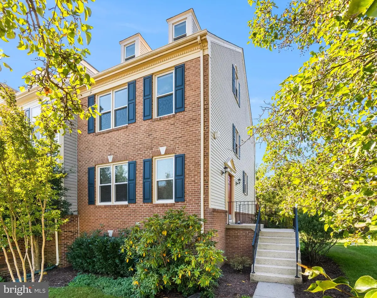43626 Blacksmith Sq, Ashburn, VA 20147 - #1