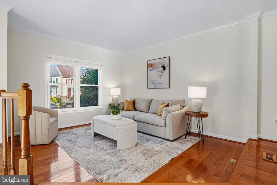 43626 Blacksmith Sq, Ashburn, VA 20147 - #2