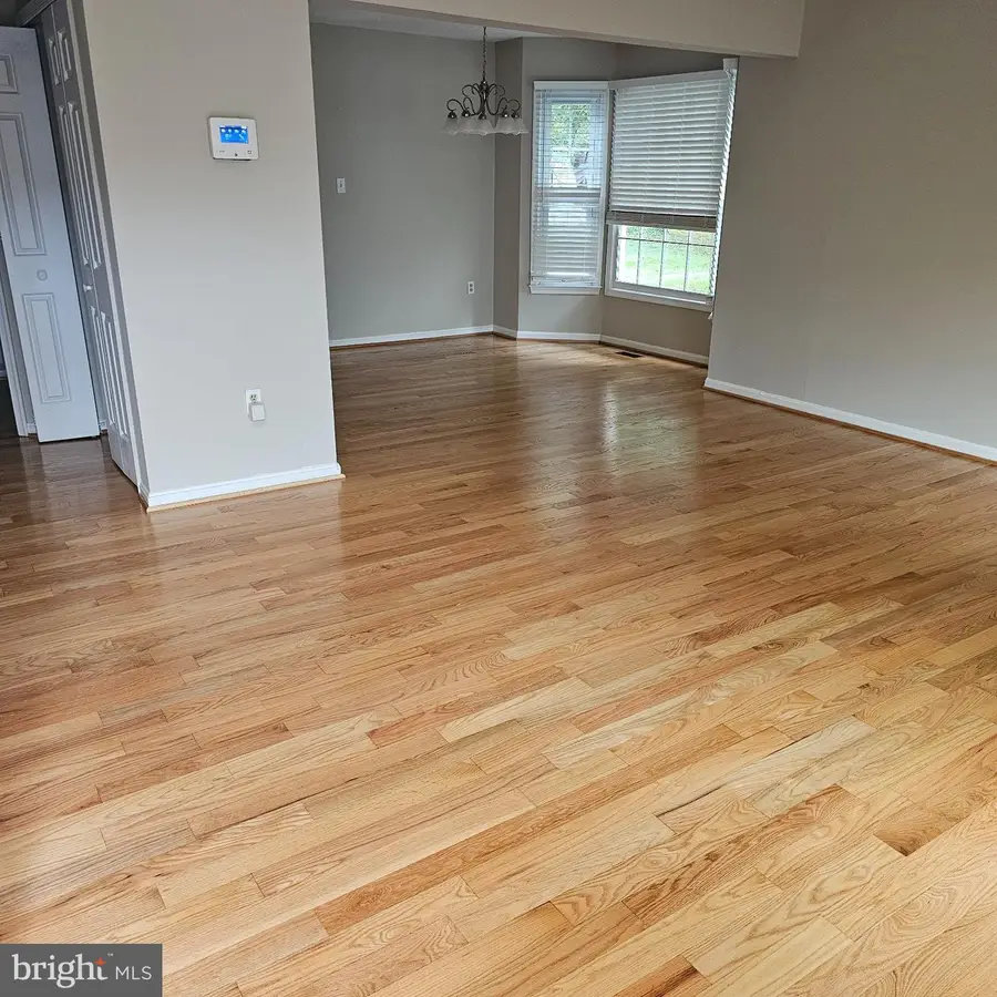 21066 Danbury Ct, Sterling, VA 20164 - #2