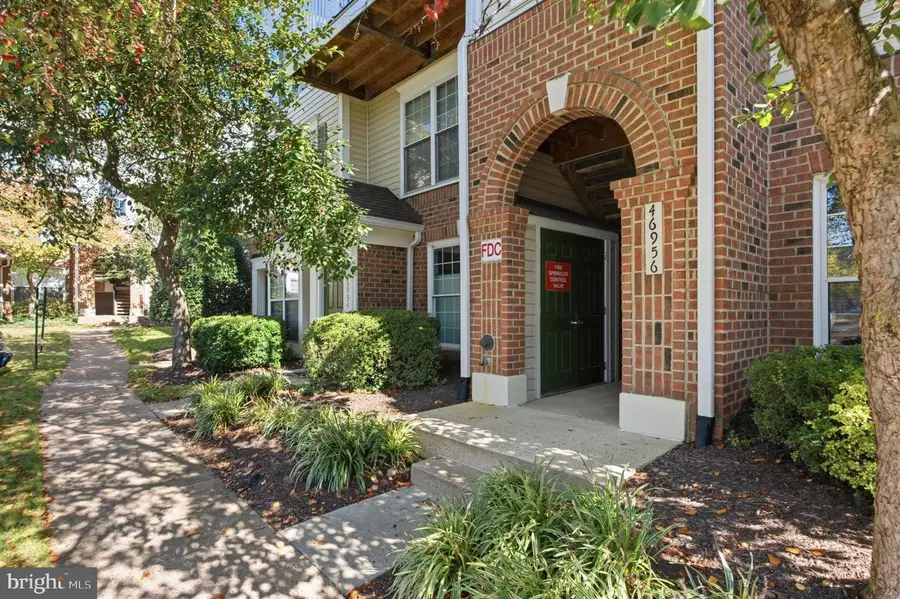 46956 Courtyard Sq #303, Sterling, VA 20164 - #2