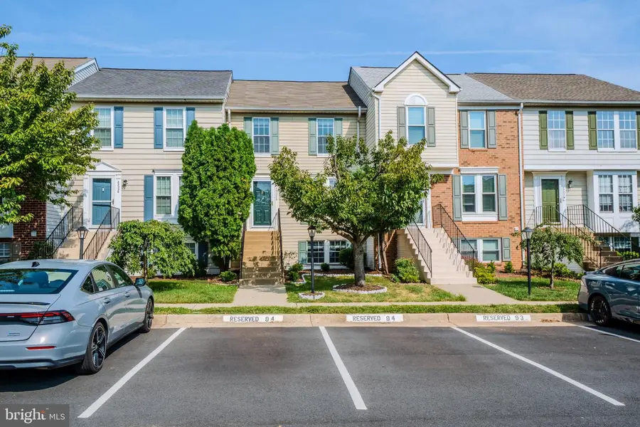 45328 Gable Sq, Sterling, VA 20164 - #2