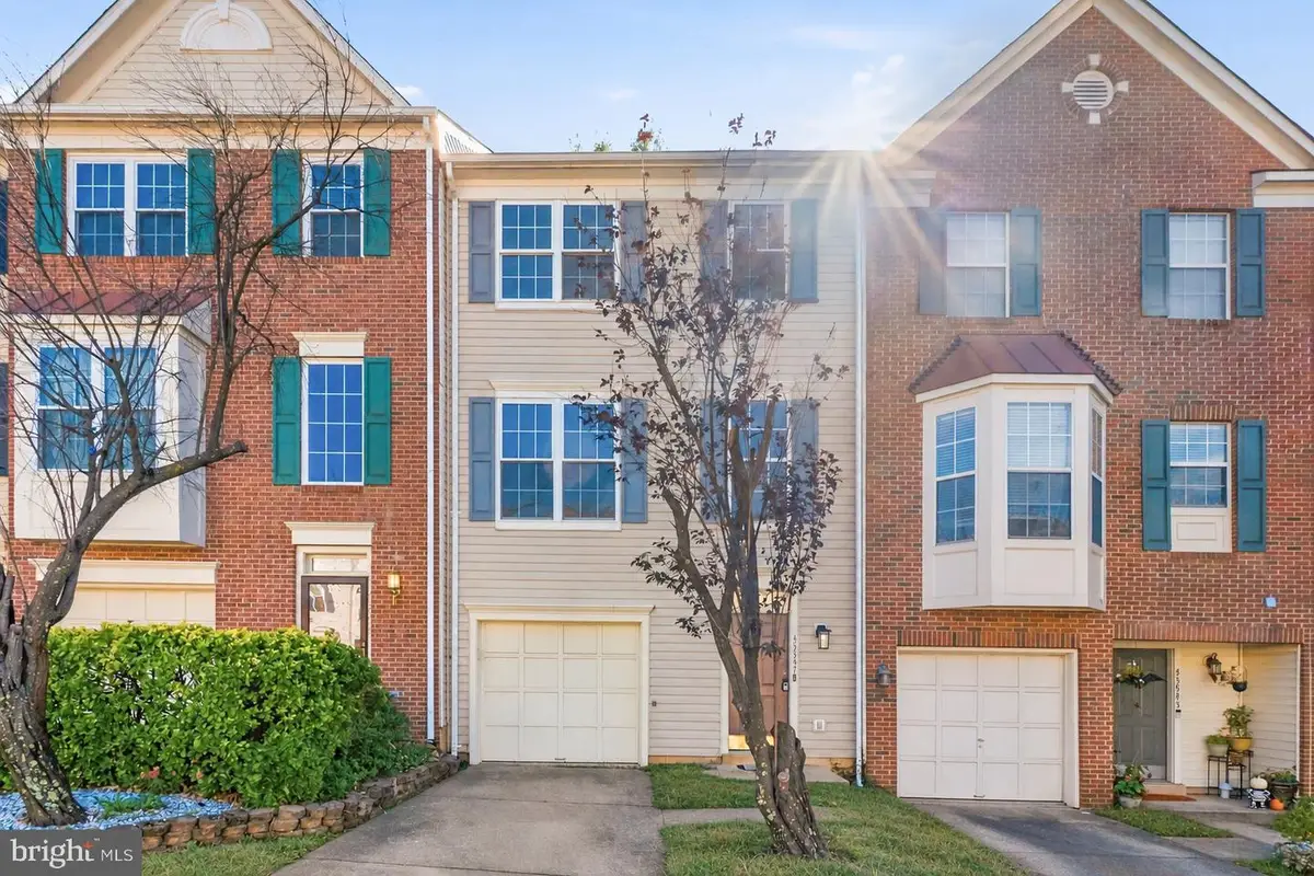 45547 Reading Ter, Sterling, VA 20166 - #1