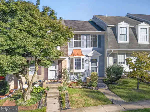 11 Wyatt Ct, STERLING, VA 20165