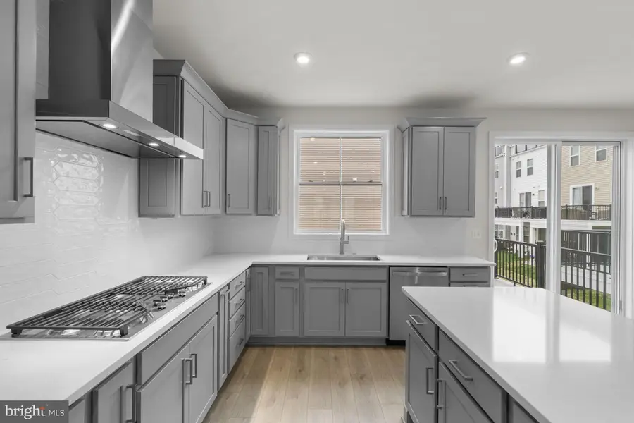 4 Picasso Sq #turner 22-f2-rt, Ashburn, VA 20148 - #3