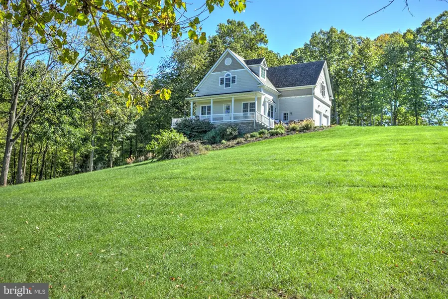 37682 Cooksville Rd, Purcellville, VA 20132 - #2