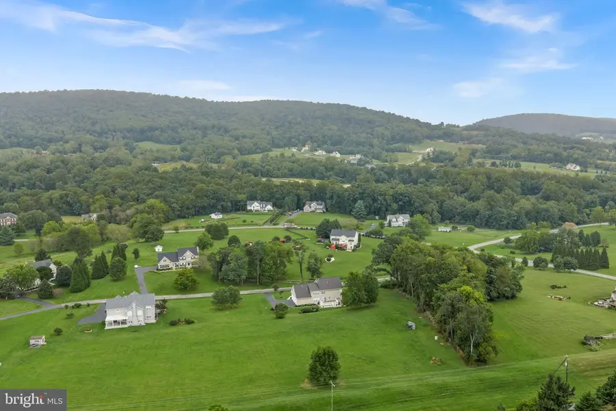 14147 Seyzal Ln, Purcellville, VA 20132 - #3