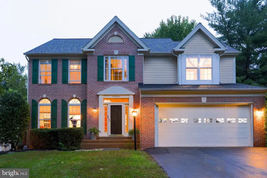 46384 Woodlake Pl, Sterling, VA 20165 - #2