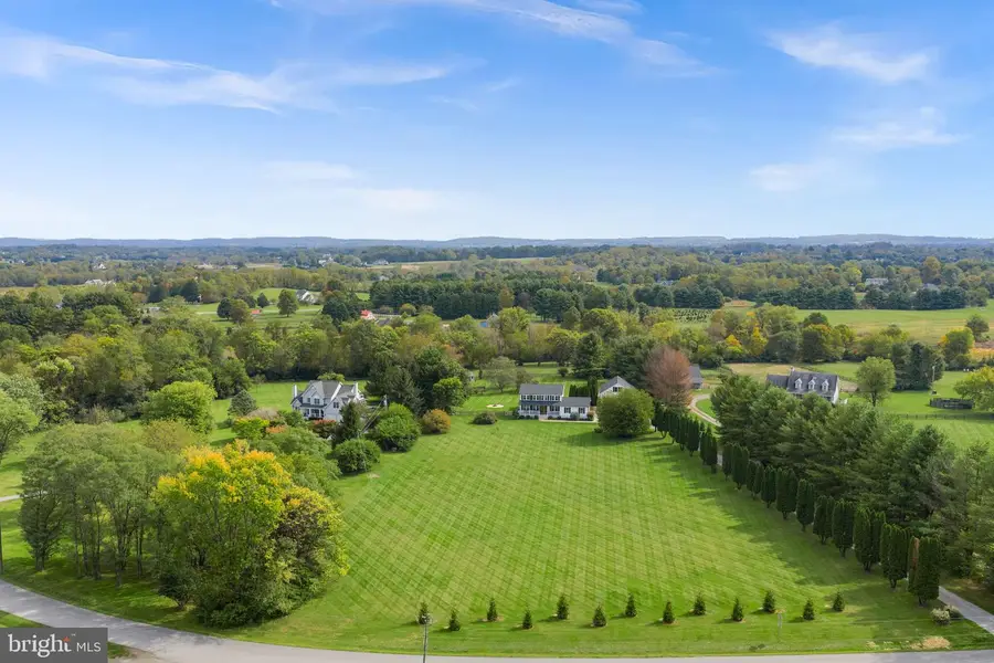 16486 Purcellville Rd, Purcellville, VA 20132 - #2