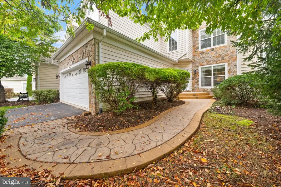 20035 Valhalla Sq, Ashburn, VA 20147 - #2