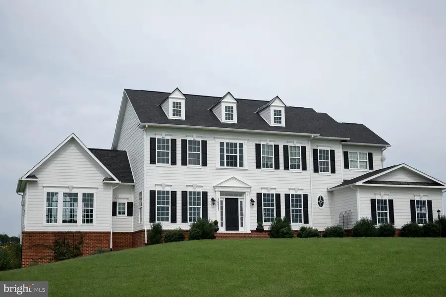 36972 Bridle Ln, Purcellville, VA 20132 - #2