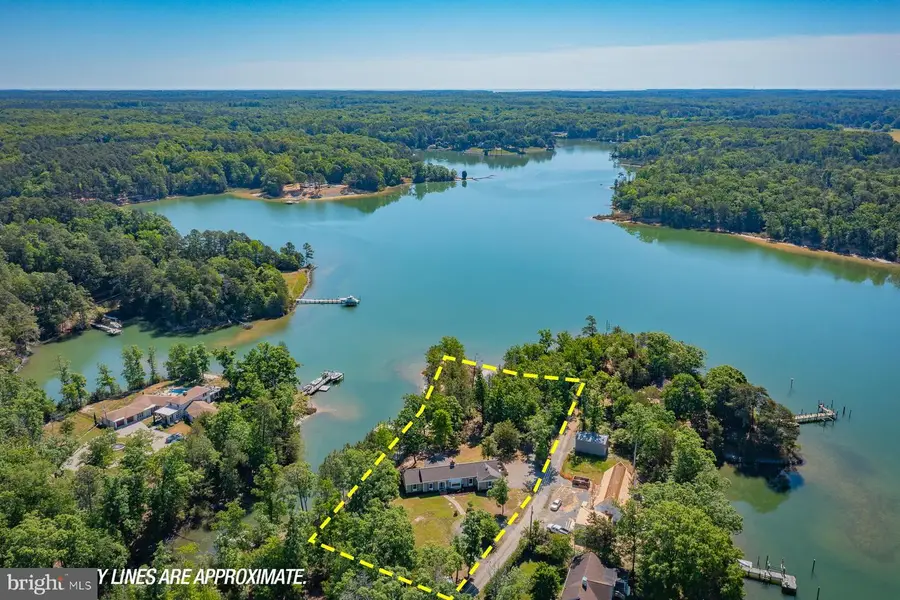 127 Tilden Ln, Weems, VA 22576 - #2