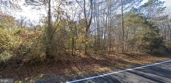Irvington Rd, WHITE STONE, VA 22578