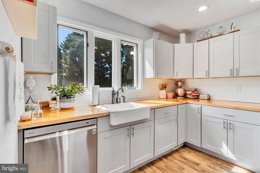 9832 River Rd, Lancaster, VA 22503 - #3