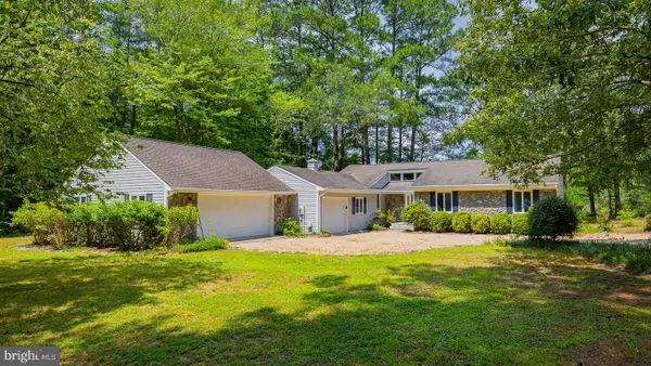 274 Robbins Ln, WHITE STONE, VA 22578