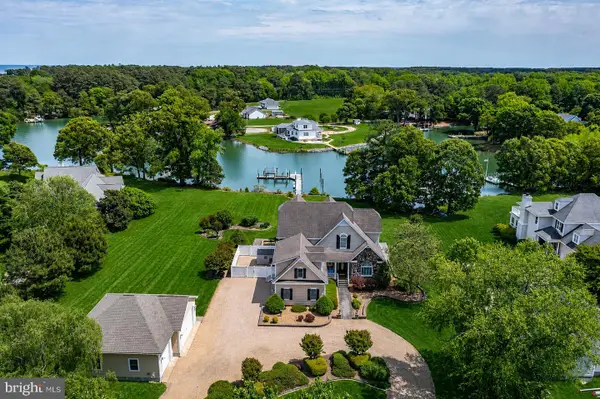 310 Old Point Rd, WHITE STONE, VA 22578