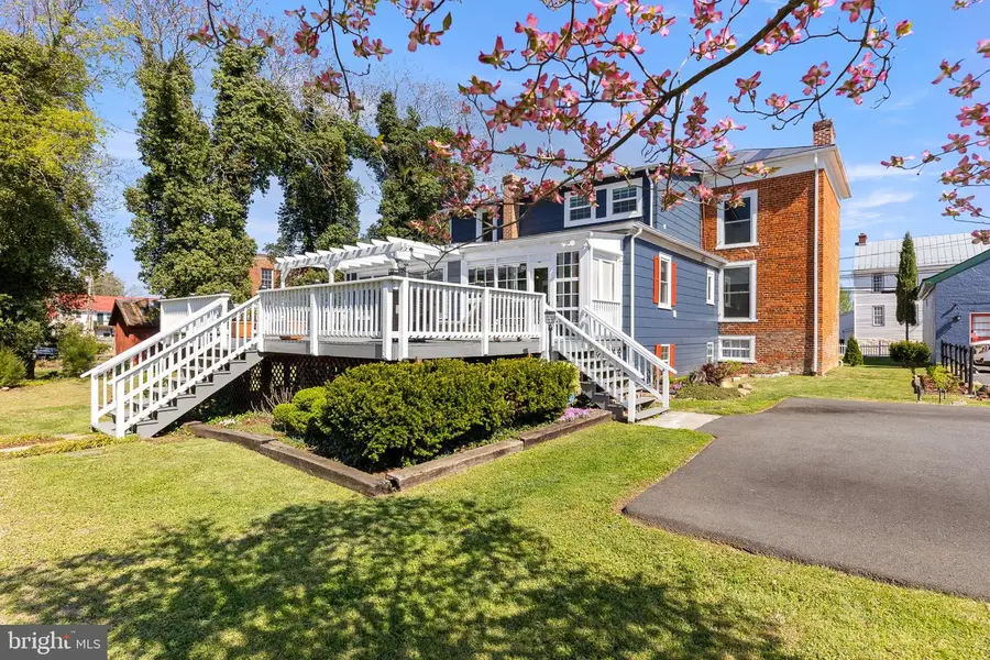 205 N Main St, Madison, VA 22727 - #3