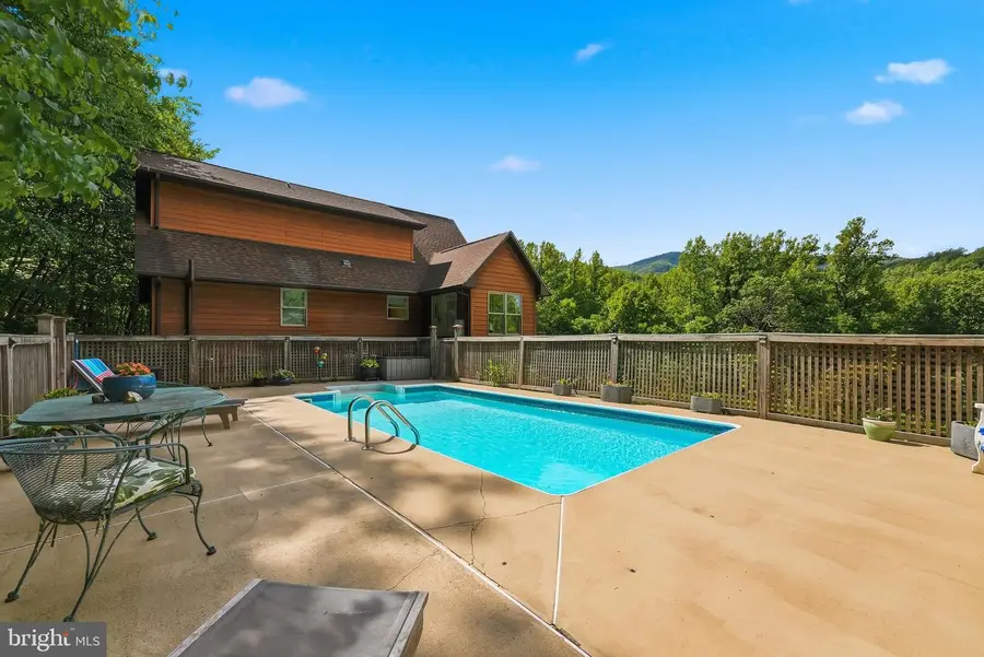 2411 Quaker Run Rd, Banco, VA 22711 - #3
