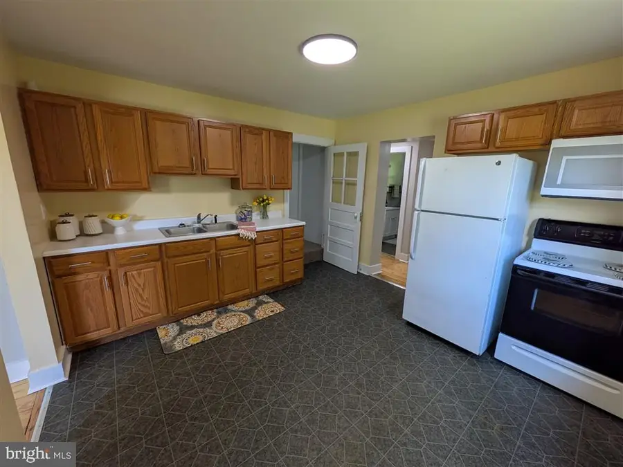 219 Skyview Ln, Aroda, VA 22709 - #2