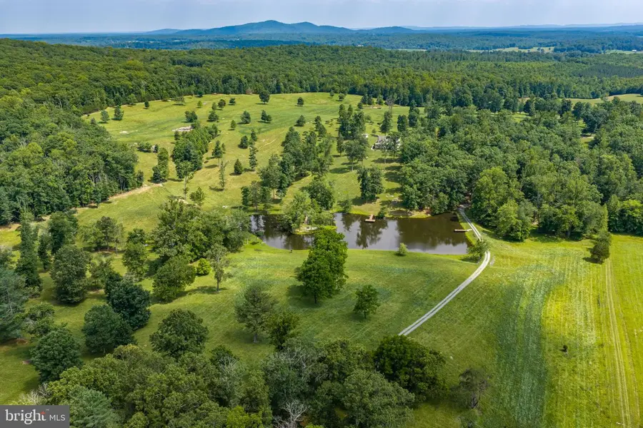 1688 Desert Rd, Reva, VA 22735 - #2