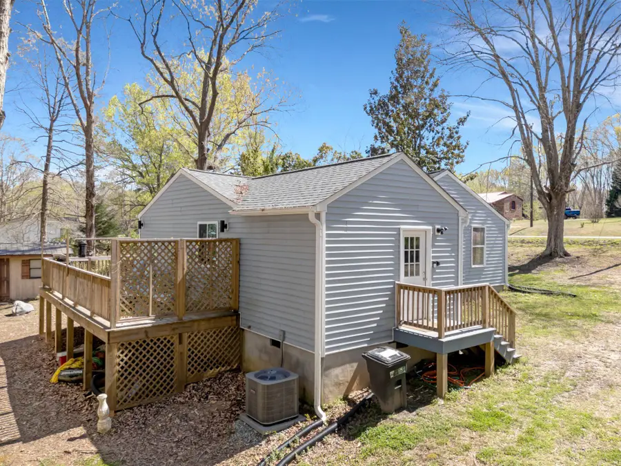 782 Mount Ararat Rd, Clarksville, VA 23927 - #3