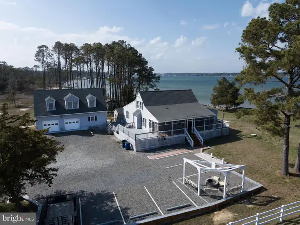 1887 Point Breeze Dr, HUDGINS, VA 23076