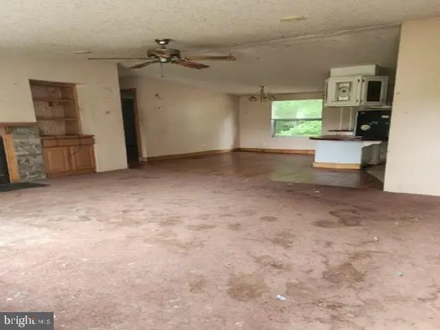 9034 Dutton Rd, North, VA 23128 - #3