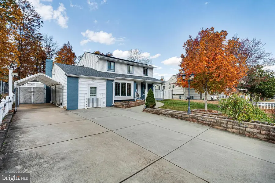 9212 Timberwood Ct, Manassas, VA 20110 - Image #2
