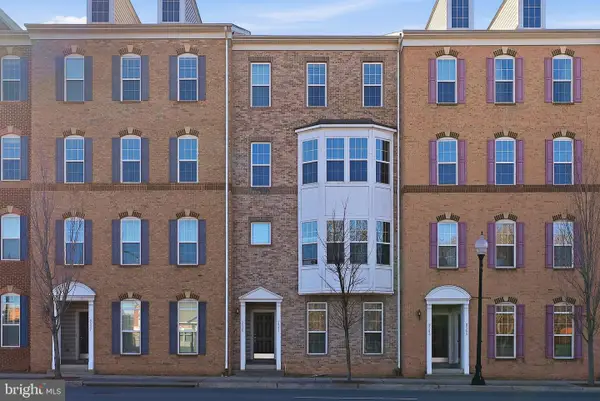 9539 Center St, MANASSAS, VA 20110