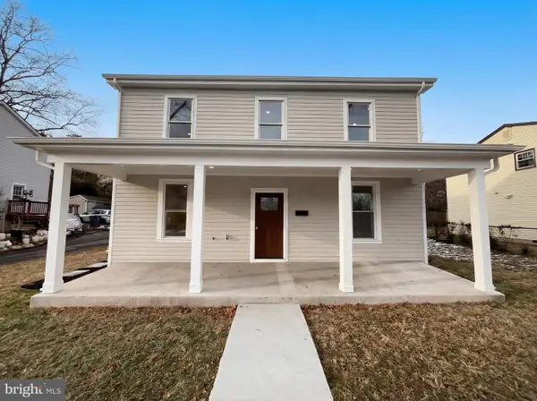 9204 Douglas St, MANASSAS, VA 20110