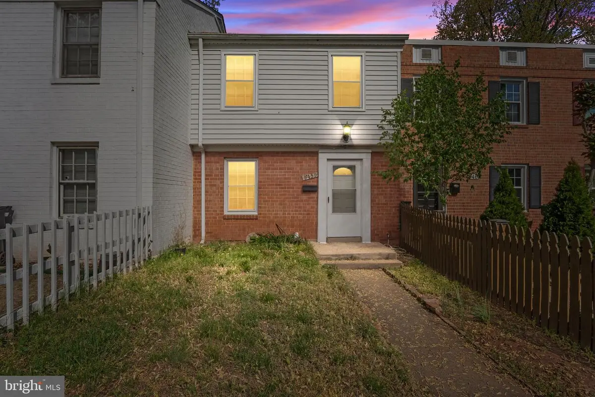 9459 Taney Rd, Manassas, VA 20110 - #1