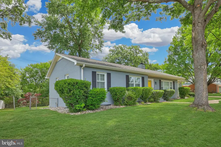 8909 Weir St, Manassas, VA 20110 - #3