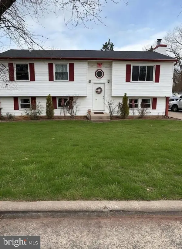 8613 Weems Rd, MANASSAS, VA 20110
