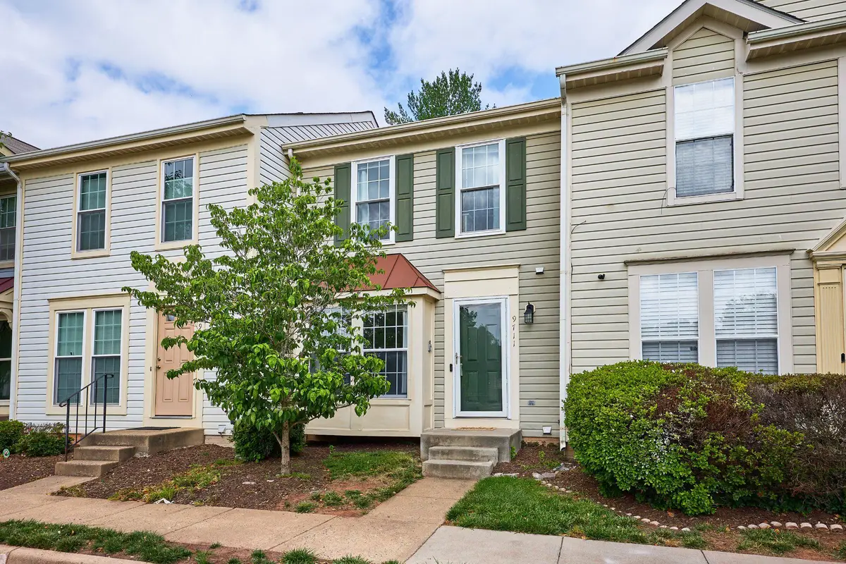 9711 Sassafras Ct, Manassas, VA 20110 - #1