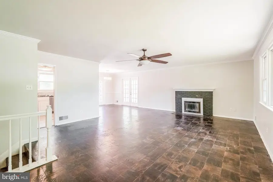 9206 Peabody St, Manassas, VA 20110 - #3