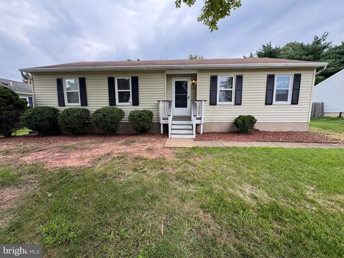 9438 Waterford Dr, Manassas, VA 20110 - #1